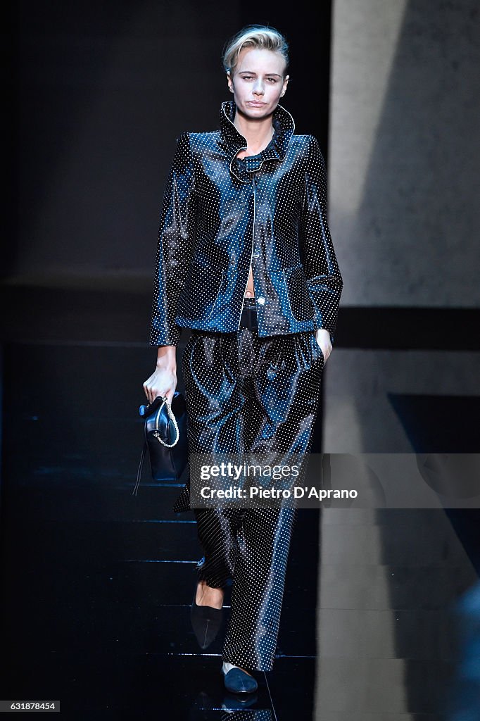 Giorgio Armani - Runway - Milan Men's Fashion Week Fall/Winter 2017/18