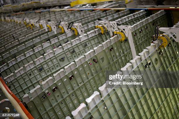 Wing Manufacturing Process 337 Airbus Wing Production In Broughton Stock Photos, High-Res Pictures ...