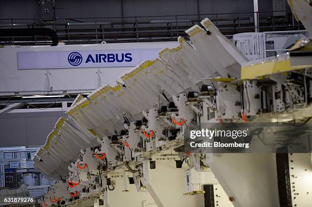 Wing Manufacturing Process 337 Airbus Wing Production In Broughton Stock Photos, High-Res Pictures ...
