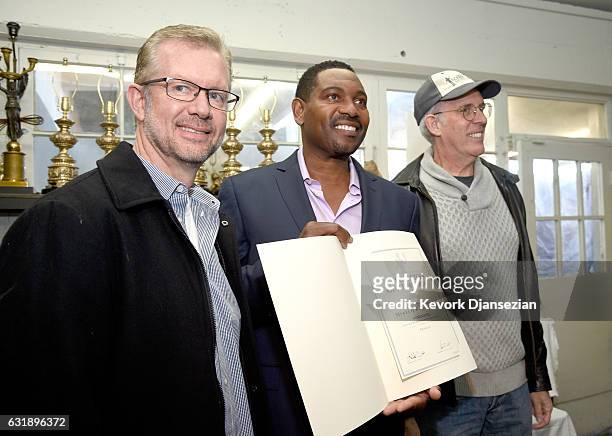 President of the American Fine Arts Foundry Brett Barney, and actors Mykelti Williamson and SAG Awards Committee Vice Chair Daryl Anderson attend the...