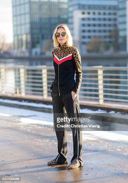 162 Marc Cain Street Style Mercedes Benz Fashion Week Berlin A W 2017 Stock  Photos, High-Res Pictures, and Images - Getty Images