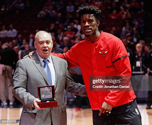 Jimmy Butler Rings 211 Bulls Championship Rings Stock Photos, High-Res Pictures, and ...