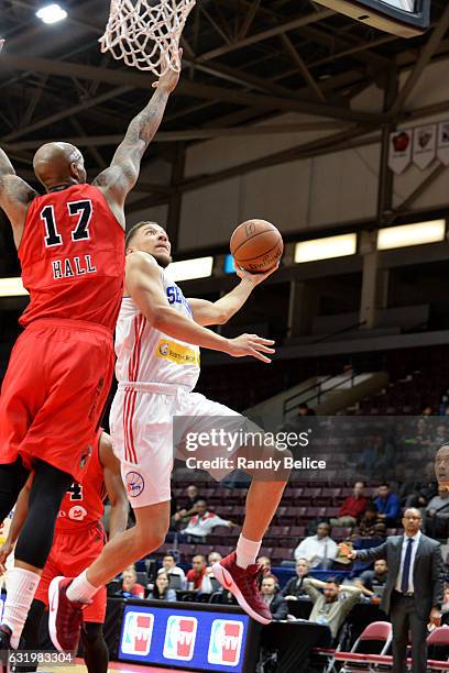 Brandon Triche of the Delaware 87ers drives to the basket against the Windy City Bulls as part of 2017 NBA D-League Showcase at the Hershey Centre on...