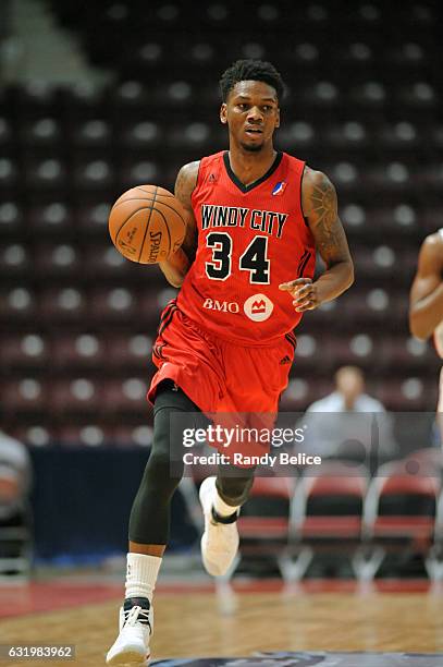 Alfonzo McKinnie of the Windy City Bulls handles the ball against the Delaware 87ers as part of 2017 NBA D-League Showcase at the Hershey Centre on...