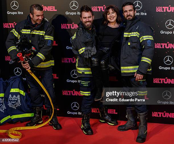 Actress Loles Leon attends 'Los del Tunel' premiere at Capitol cinema on January 18, 2017 in Madrid, Spain.