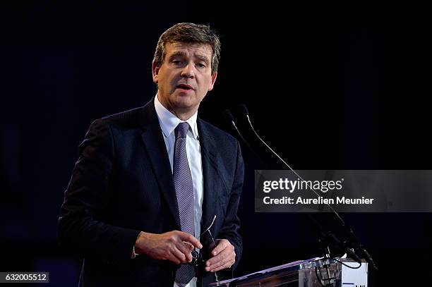 Former Economy Minister and Left-Wing Primaries Candidate Arnaud Montebourg addresses voters during a political meeting on January 18, 2017 in Paris,...