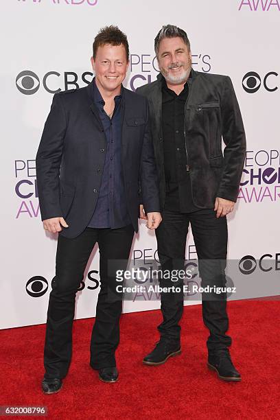 Musicians Dean Sams and Michael Britt of Lonestar attend the People's Choice Awards 2017 at Microsoft Theater on January 18, 2017 in Los Angeles,...