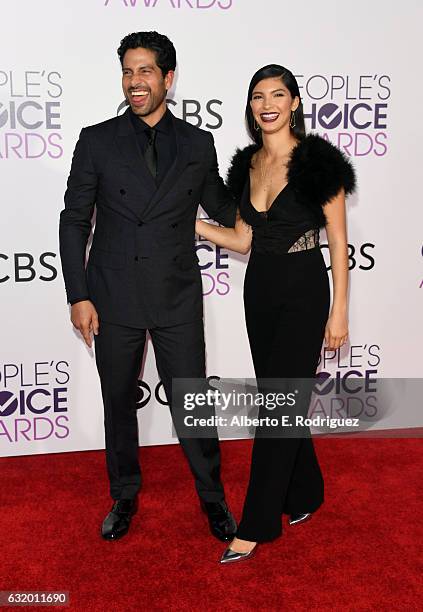 Actor Adam Rodriguez and Grace Gail attend the People's Choice Awards 2017 at Microsoft Theater on January 18, 2017 in Los Angeles, California.