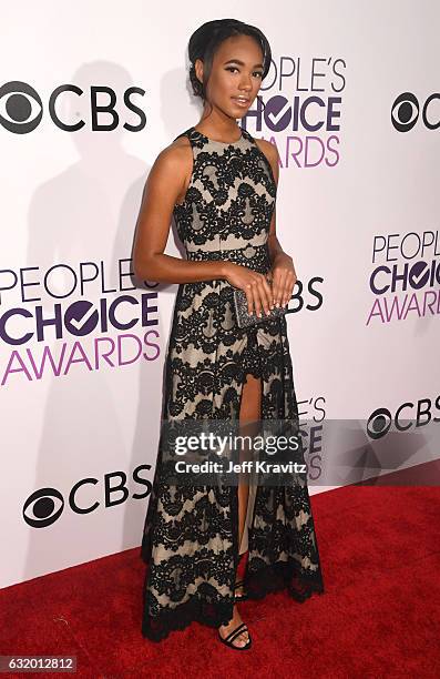 Actress Chandler Kinney attends the People's Choice Awards 2017 at Microsoft Theater on January 18, 2017 in Los Angeles, California.
