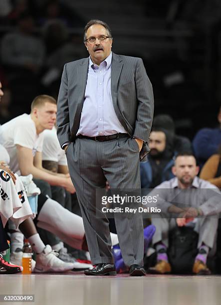 Head coach Stan Van Gundy of the Detroit Pistons watches from the sideline during the game against the Atlanta Hawks at the Palace of Auburn Hills on...