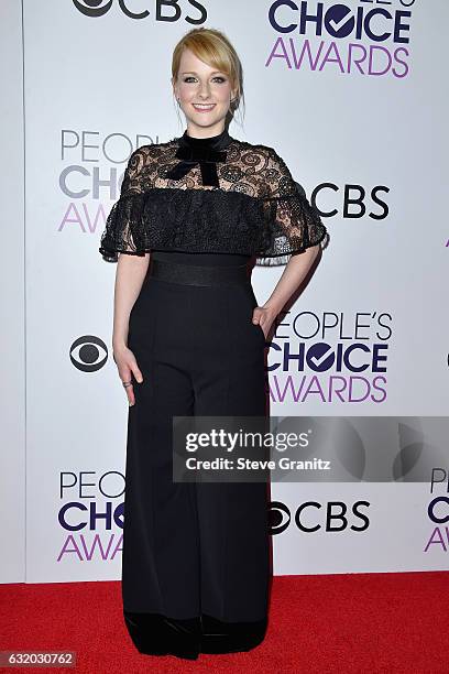 Actress Melissa Rauch poses in the press room during the People's Choice Awards 2017 at Microsoft Theater on January 18, 2017 in Los Angeles,...