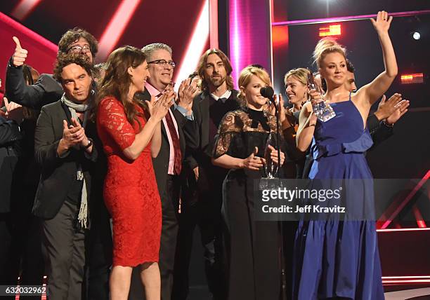 The cast and crew of 'The Big Bang Theory' accept an award onstage during the People's Choice Awards 2017 at Microsoft Theater on January 18, 2017 in...