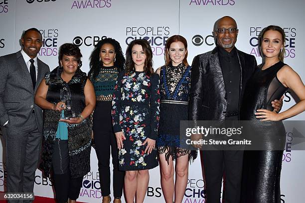 Actors James Pickens Jr., Chandra Wilson, Kelly McCreary,Sarah Drew, Jason George and Camilla Luddington pose with an award in the press room during...