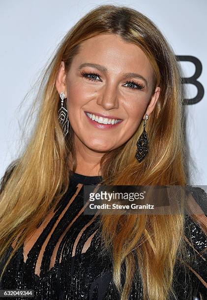 Blake Lively poses at the People's Choice Awards 2017 at Microsoft Theater on January 18, 2017 in Los Angeles, California.