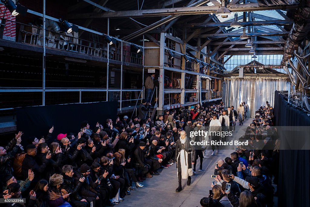 Boris Bidjan Saberi : Runway - Paris Fashion Week - Menswear F/W 2017-2018