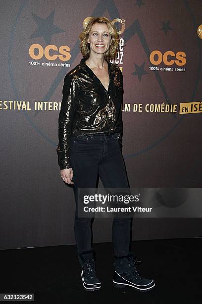 Actress Alexandra Lamy attends "Sous le Meme Toit" Photocall during tne 20th L'Alpe D'Huez International Film Festival on January 19, 2017 in Alpe...