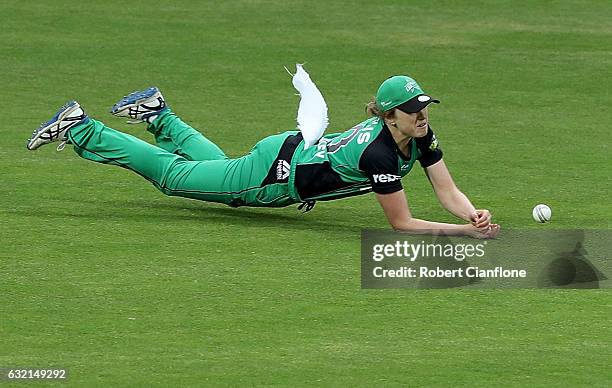 Lily Bardsley of the Melbourne Stars attempts to take a catch during the Women's Big Bash League match between the Melbourne Stars and the Hobart...