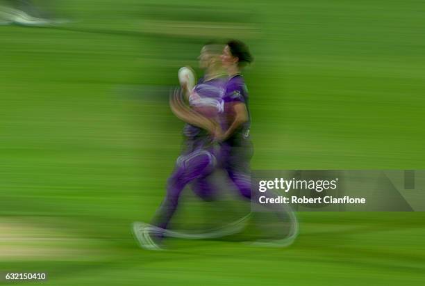 Julie Hunter of the Hurricanes runs into bowl during the Women's Big Bash League match between the Melbourne Stars and the Hobart Hurricanes at...