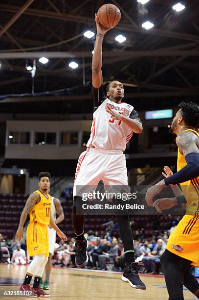 Asauhn Dixon-Tatum of the Maine Red Claws shoots the ball against the Canton Charge as part of 2017 NBA D-League Showcase at the Hershey Centre on...