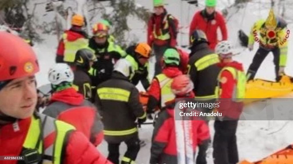 Italian hotel hit by avalanche