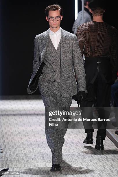 Model walks the runway during the Cerruti Menswear Fall/Winter 2017-2018 show as part of Paris Fashion Week on January 20, 2017 in Paris, France.