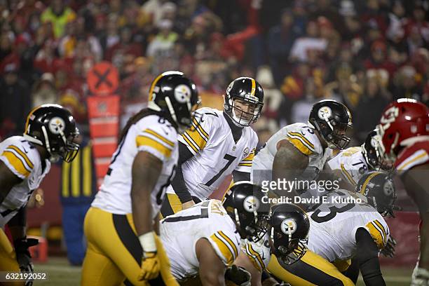 Playoffs: Pittsburgh Steelers QB Ben Roethlisberger calling signals vs Kansas City Chiefs at Arrowhead Stadium. Kansas City, MO 1/15/2017 CREDIT:...