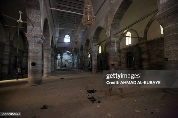Iraq Church Iraqi soldiers inspect the Most Sacred Heart of Jesus Church in the ...