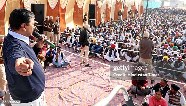 Aam Aadmi Party National Convener and Delhi Chief Minister Arvind Kejriwal addressing gathering during an election campaign rally in support of AAP...