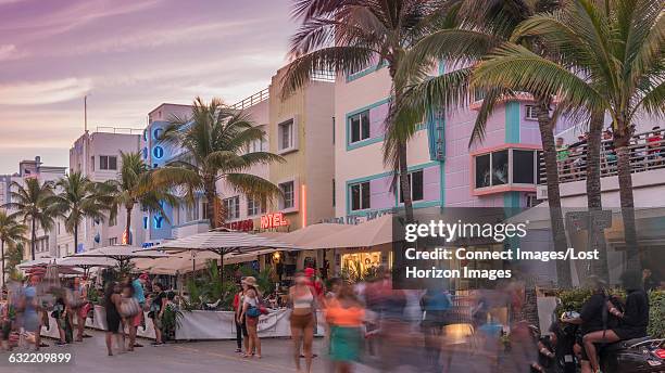 art deco hotels in ocean drive, miami beach, florida, usa - ocean drive stock pictures, royalty-free photos & images