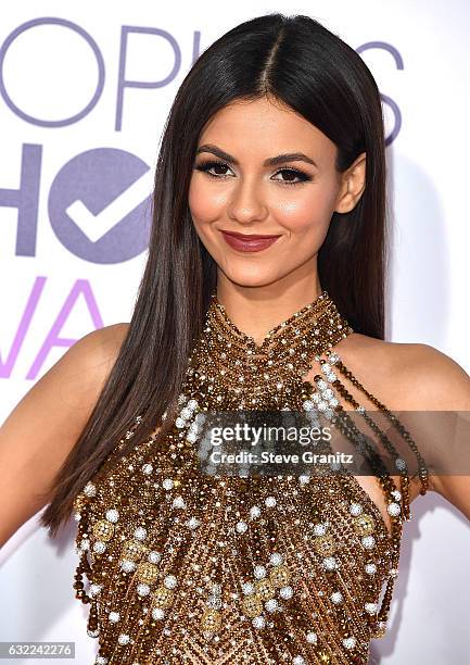 Victoria Justice arrives at the People's Choice Awards 2017 at Microsoft Theater on January 18, 2017 in Los Angeles, California.