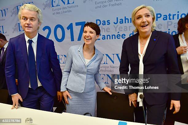Geert Wilders , Frauke Petry and Marine Le Pen speak to the media during a conference of European right-wing parties on January 21, 2017 in Koblenz,...