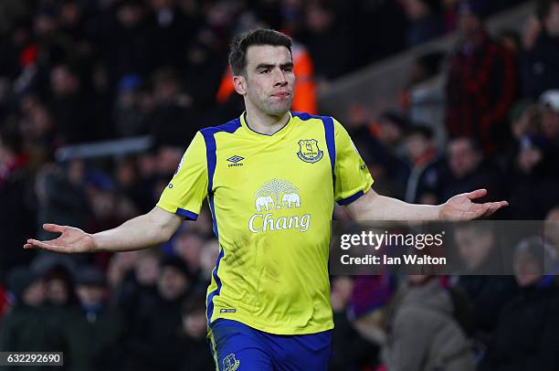 Seamus Coleman of Everton celebrates scoring his sides first goal during the Premier League match between Crystal Palace and Everton at Selhurst Park...