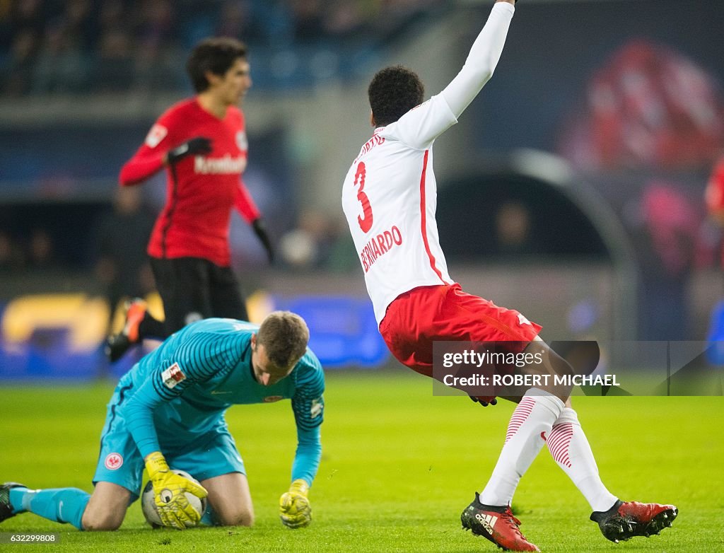 FBL-GER-BUNDESLIGA-LEIPZIG-EINTRACHT-FRANKFURT-Foot