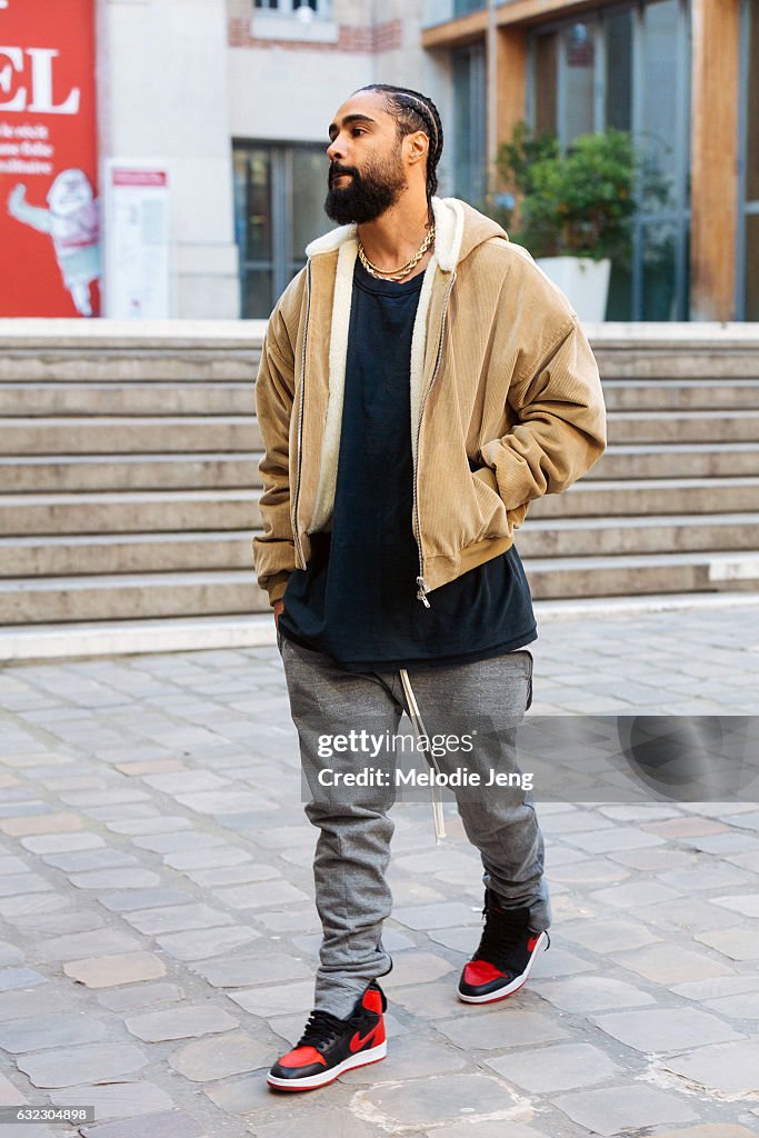 Street Style : Paris Fashion Week - Menswear Fall/Winter 2017/2018 : Day Four