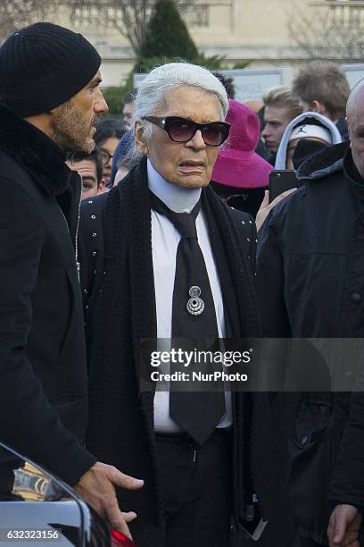 Karl lagerfeld attends the Dior Homme Menswear Fall/Winter 2017-2018 show as part of Paris Fashion Week on January 21, 2017 in Paris, France.