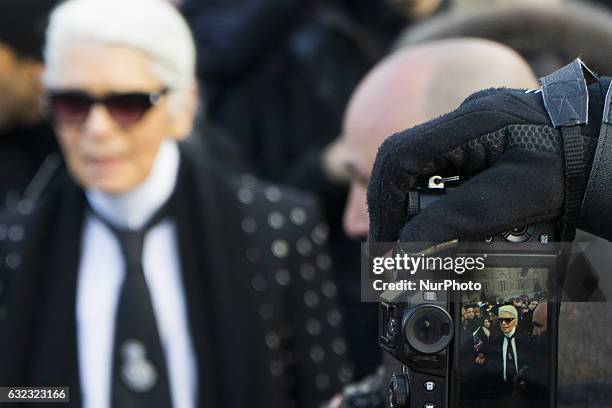 Karl lagerfeld attends the Dior Homme Menswear Fall/Winter 2017-2018 show as part of Paris Fashion Week on January 21, 2017 in Paris, France.