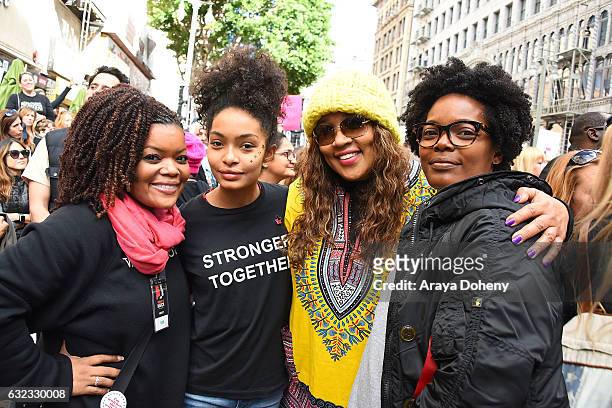 Yvette Nicole Brown, Yara Shahidi, Kym Whitley and Keri Shahidi attend the Women's March Los Angeles on January 21, 2017 in Los Angeles, California.