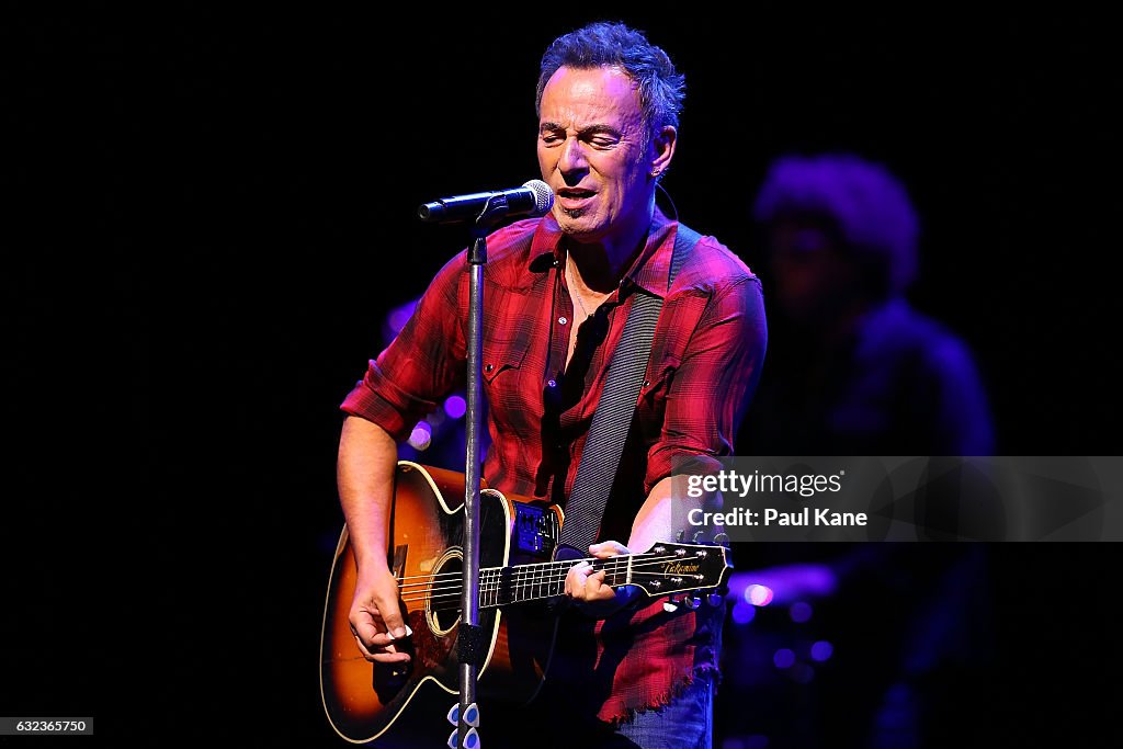 Bruce Springsteen And The E Street Band Summer '17 Tour - Sound Check