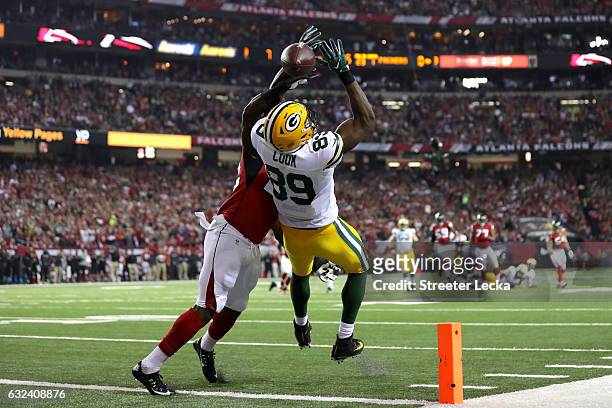 Jared Cook of the Green Bay Packers fails to make a catch in the endzone in the first quarter against the Atlanta Falcons in the NFC Championship...