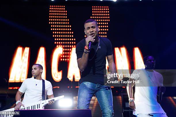 Gente de Zona perform during Mega 96.3's Calibash 2017 at Staples Center on January 21, 2017 in Los Angeles, California.