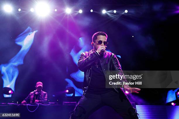De La Ghetto performs during Mega 96.3's Calibash 2017 at Staples Center on January 21, 2017 in Los Angeles, California.