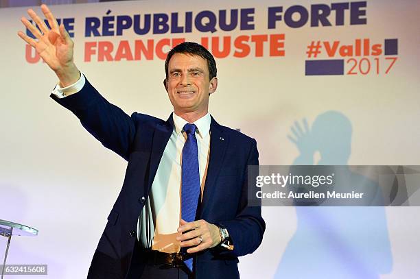 Manuel Valls reacts after delivering a speech after finishing second in the first Left Wing Primary on January 22, 2017 in Paris, France. Manuel...