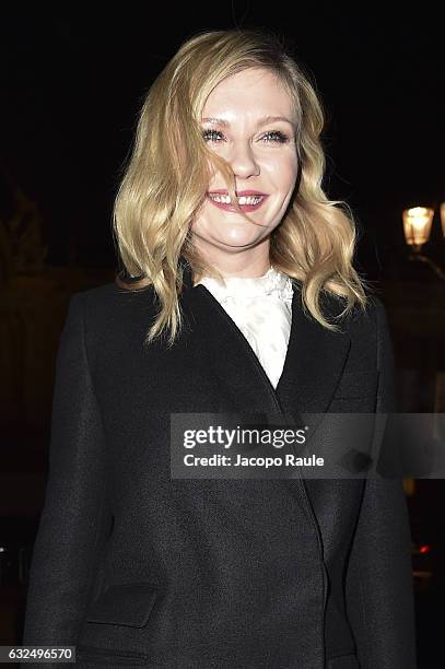 Kirsten Dunst is seen arriving at Ralph & Russo Fashion show during Paris Fashion Week : Haute Couture F/W 2017-2018 on January 23, 2017 in Paris,...