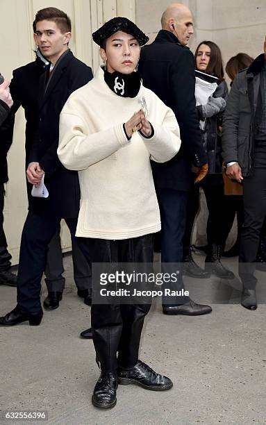 Dragon arrives at the Chanel Fashion Show during Paris Fashion Week : Haute Couture F/W 2017-2018 on January 24, 2017 in Paris, France.