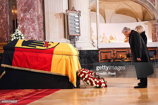 German President Joachim Gauck and Roman Herzog's widow Alexandra Freifrau of Berlichingen pay their respects at the state funeral of the late former...