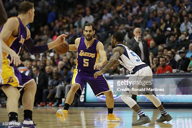 Jose Calderon of the Los Angeles Lakers at American Airlines Center on January 22, 2017 in Dallas, Texas. NOTE TO USER: User expressly acknowledges...
