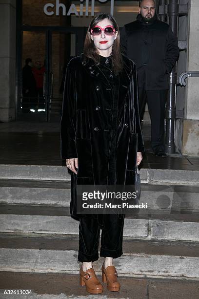 Actress Amira Casar attends the Giorgio Armani Prive Haute Couture Spring Summer 2017 show as part of Paris Fashion Week on January 24, 2017 in...