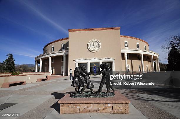 The New Mexico State Capitol, the only round state capitol in the United States, is informally known as 'the Roundhouse'.