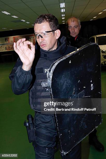 Actor Dany Boon performs with the RAID at 'La Maison du RAID' for the Filming of a sequence for 'Une nuit avec la Police et la Gendarmerie' : France...