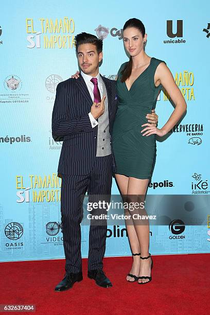 Vadhir Derbez and Pamela Almanza attend the "El Tamano Si Importa" Mexico City premiere red carpet at Cinepolis Oasis Coyoacan on January 24, 2017 in...